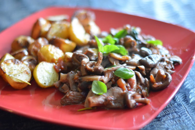 mixed mushroom goulash