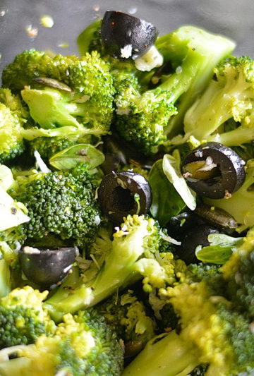 Mediterranean style broccoli