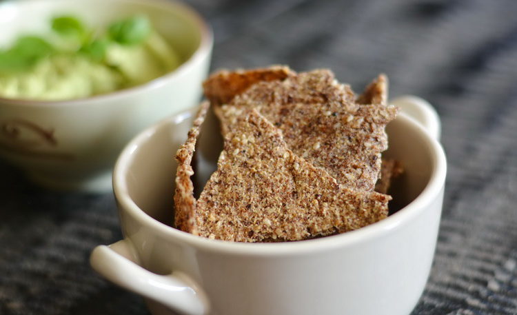 homemade quinoa crackers