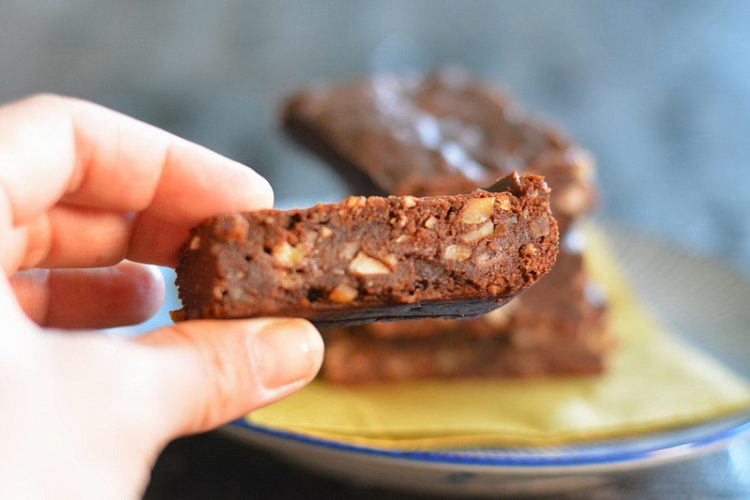 coconut and choc cake