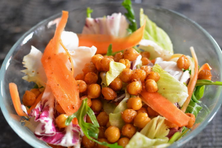 chickpea and avocado salad