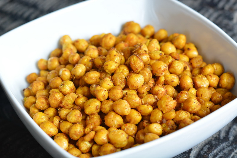 quick healthy snacks - baked chickpeas