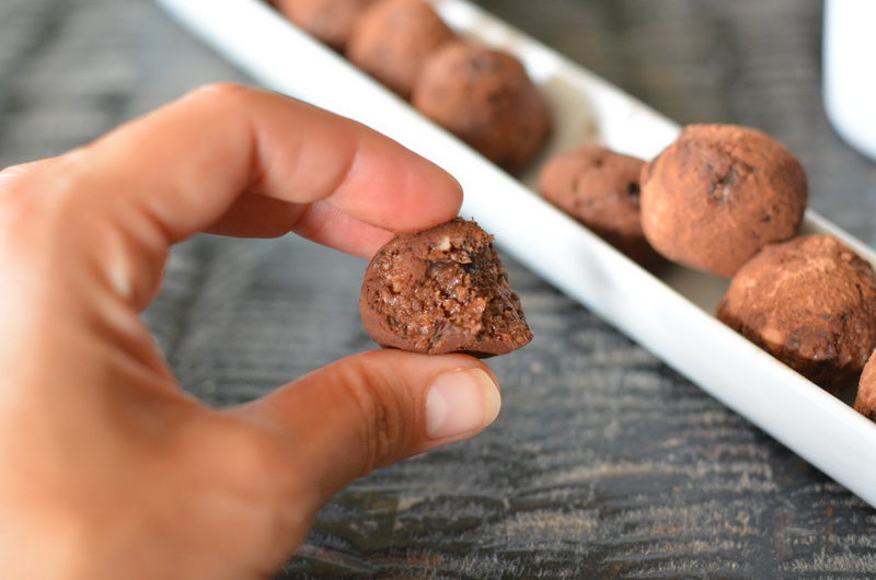 Raw choco-prune balls with walnuts