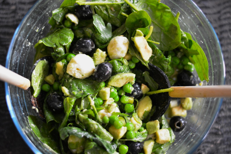 Sweet pea and avocado salad with mozzarella Dancing Unicorns